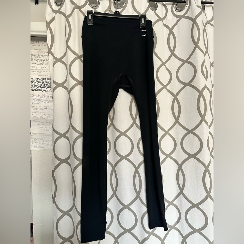 Gymshark Leggings with tiny hole